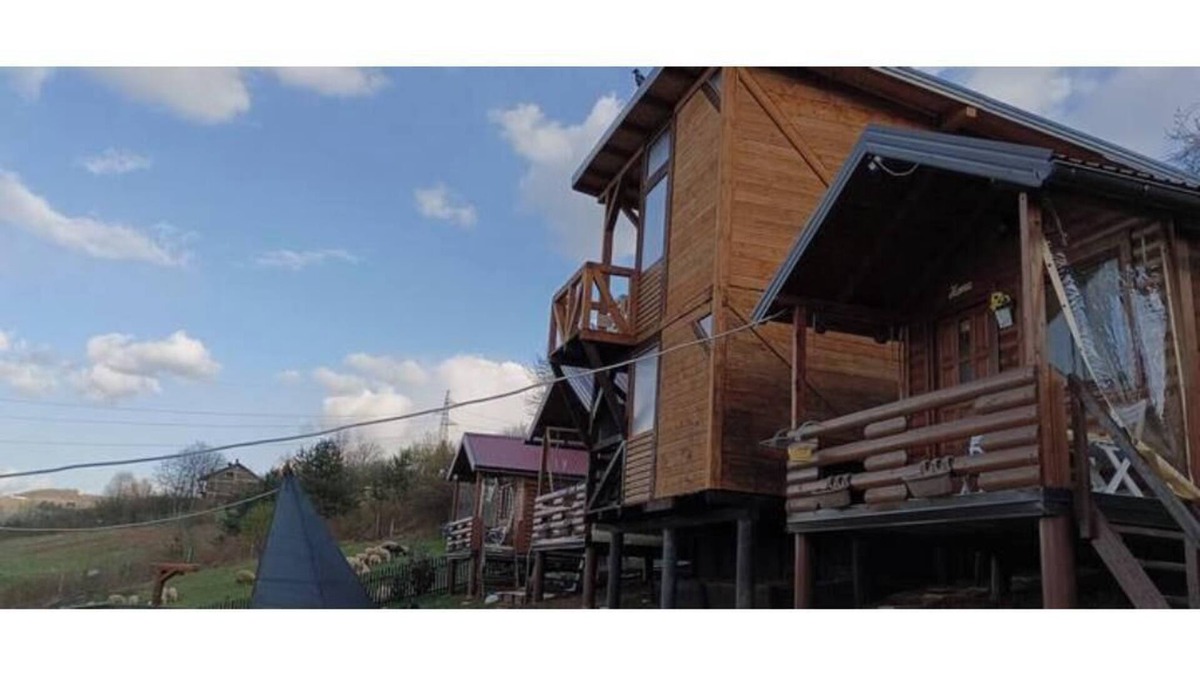 Visoko Apartment | Brown Bosnian pyramid glamping