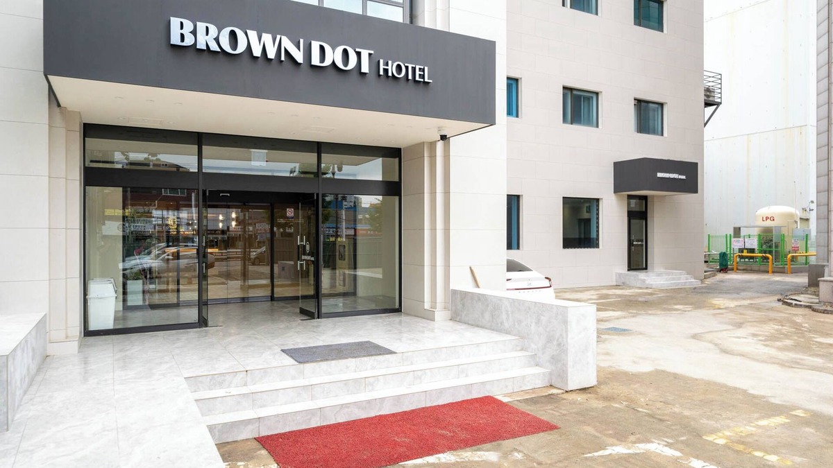 Hongseong-gun Hotel | Brown Dot Hotel Hongseong Naepo