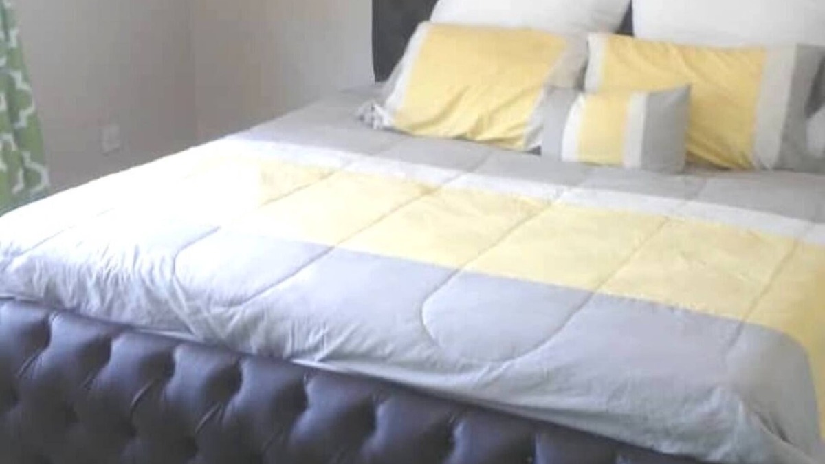 Mbare West Cottage | Browns Cottage Retreat - Newly remodeled,WiFi,Cute. Brand new kitchen, bathroom