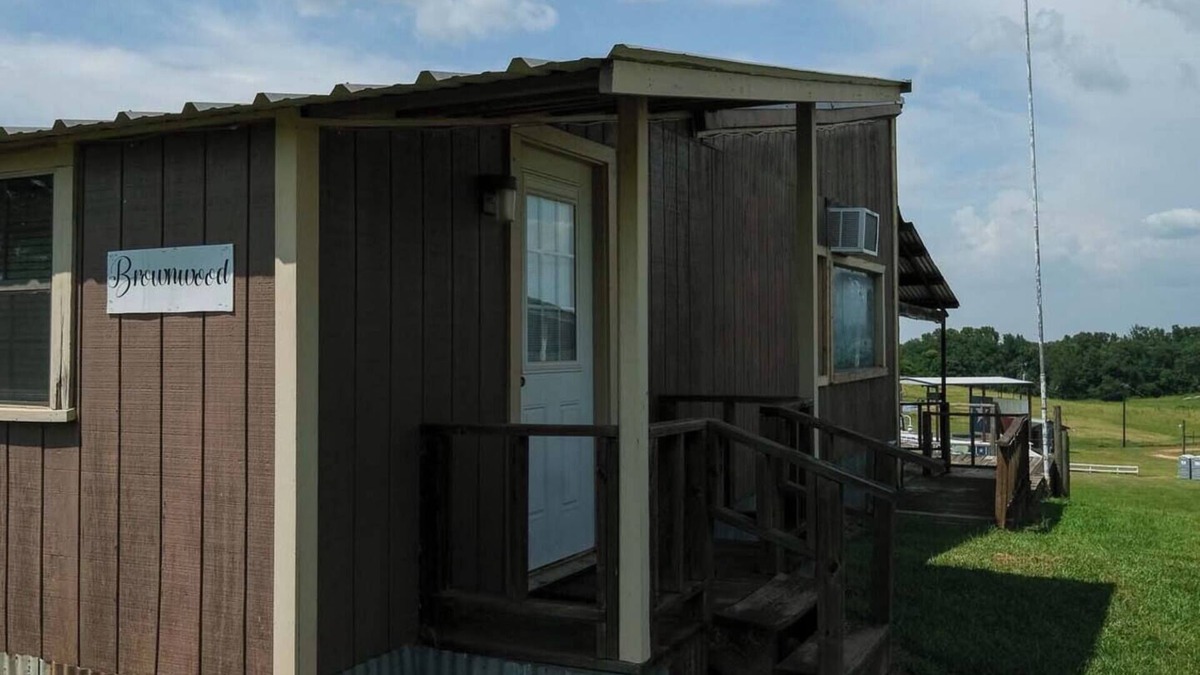 Minden House | Brownwood Cabin @ Yellow Rose Canyon