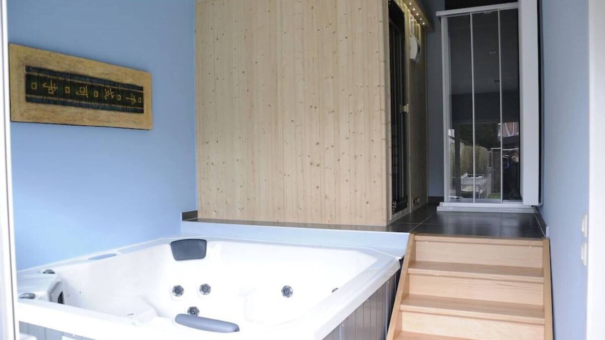 Assebroek Apartment | Bruges luxury holiday home