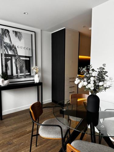 Brunswick Apartment | Brunswick Apartment with Car Park