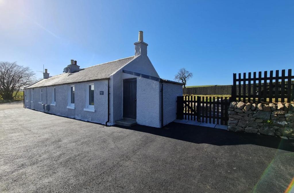 Maud House | Bruxie Holiday Cottages - Honeysuckle Cottage