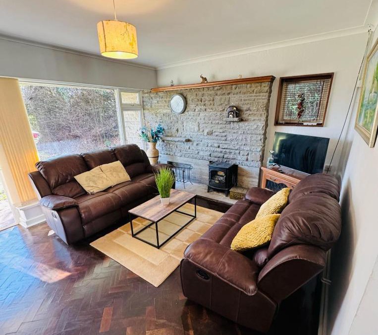 Llanvair Discoed House | Bryn Gwyn Lodge