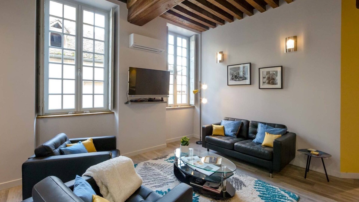 Beaune City Centre Apartment | BSH - Beaune Allerey - Parking included