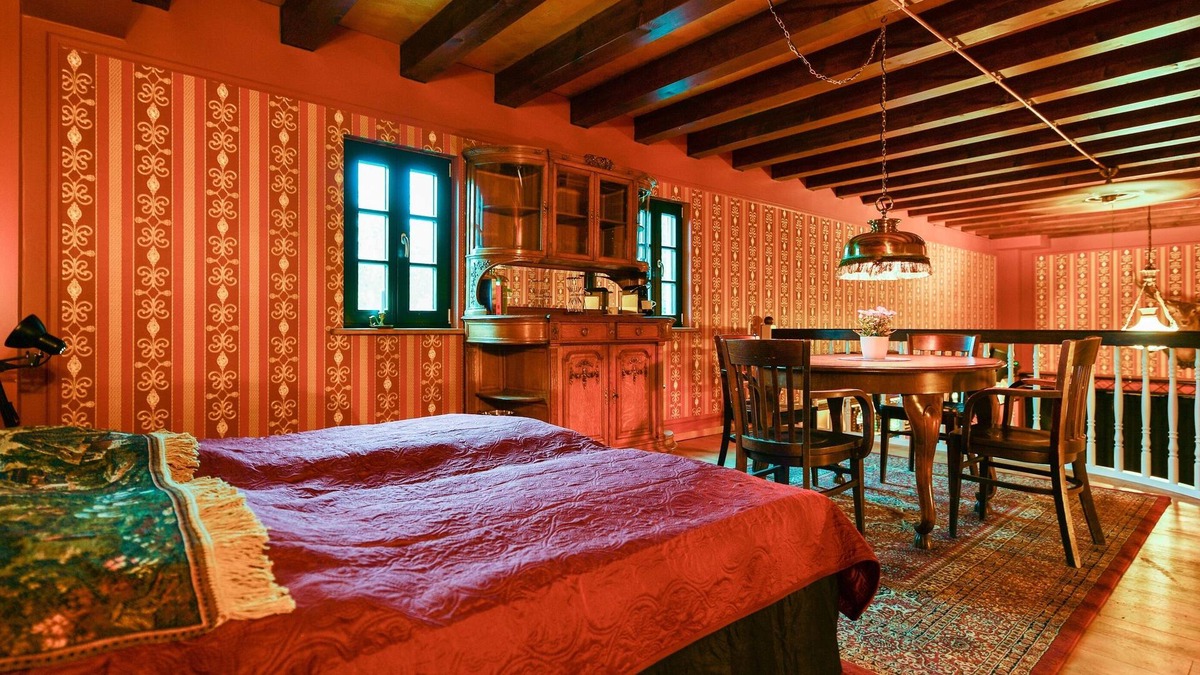 Altlandsberg Other | Buchholz Saloon