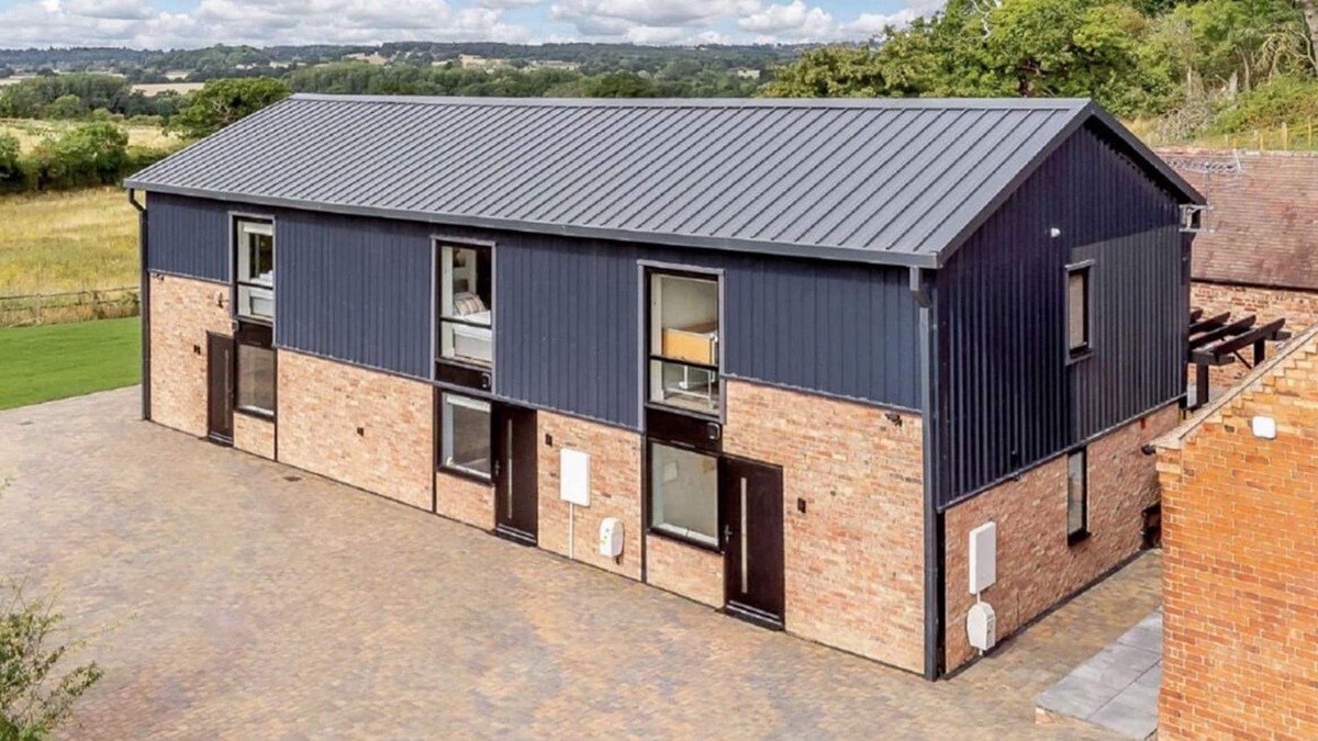 Moreton Valence Cottage | Buck Cottage. Purpose-built, disabled adapted, with hot tubs