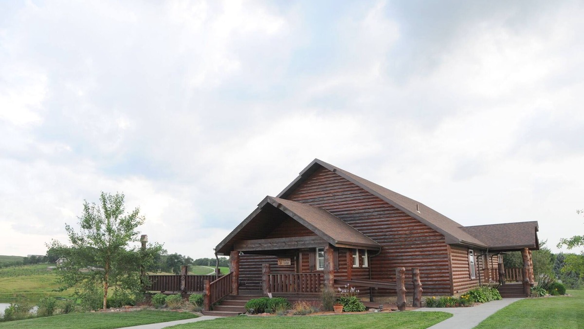 Cass County Cabin | Buck Run Lodge - Conference Facility, Nature's Own Retreat ,