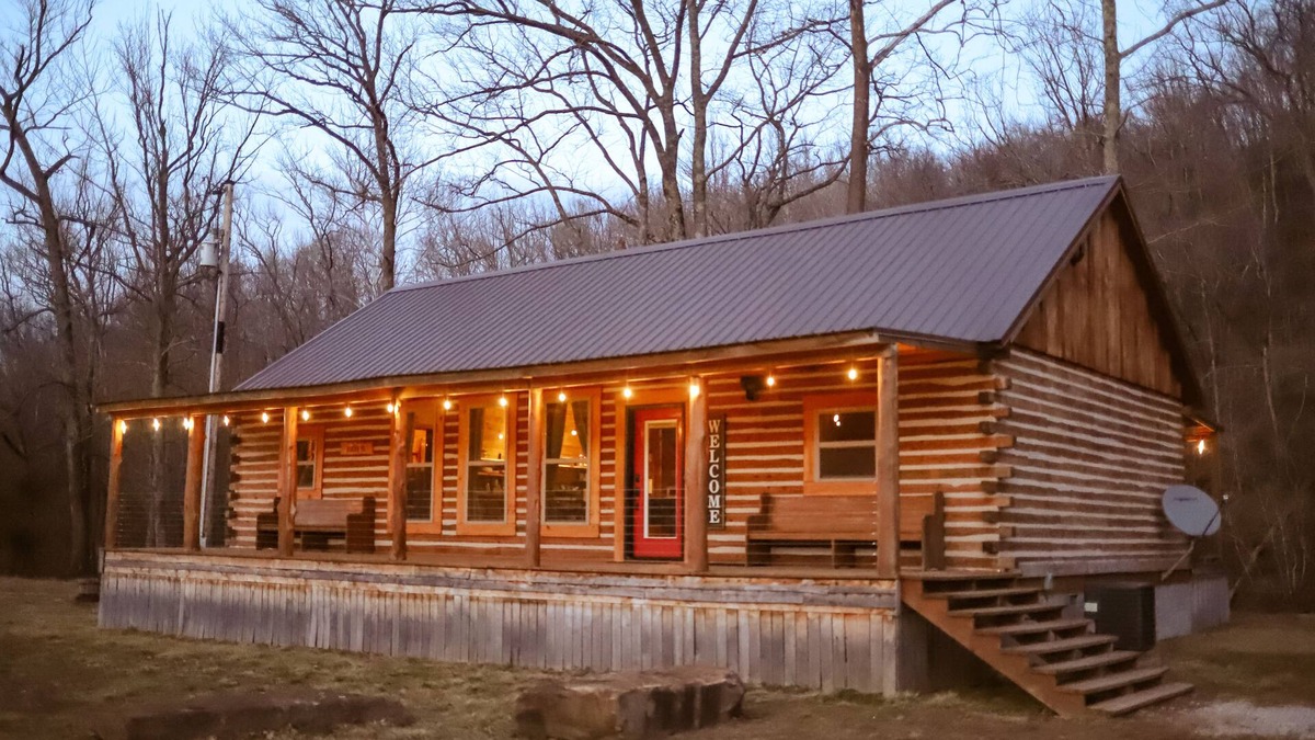 Combs Cabin | BUCKEYE Lodge on the Pig Trail senic hwy