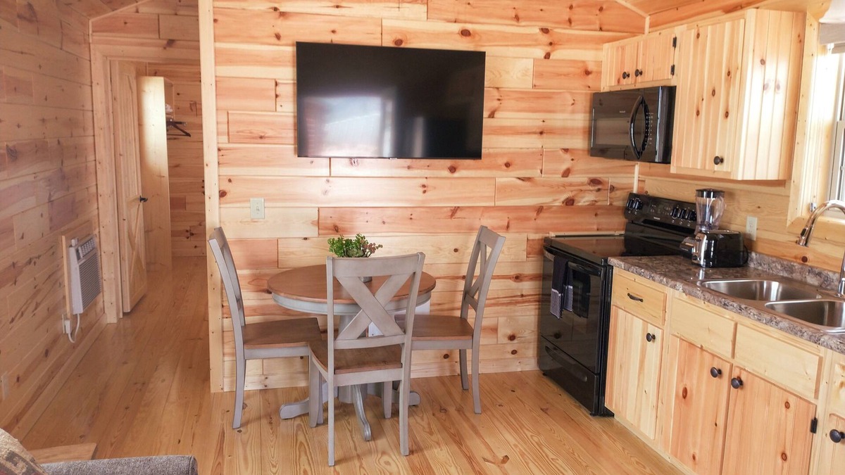 Huntington Cabin | Buckhorn RV Park and Resort