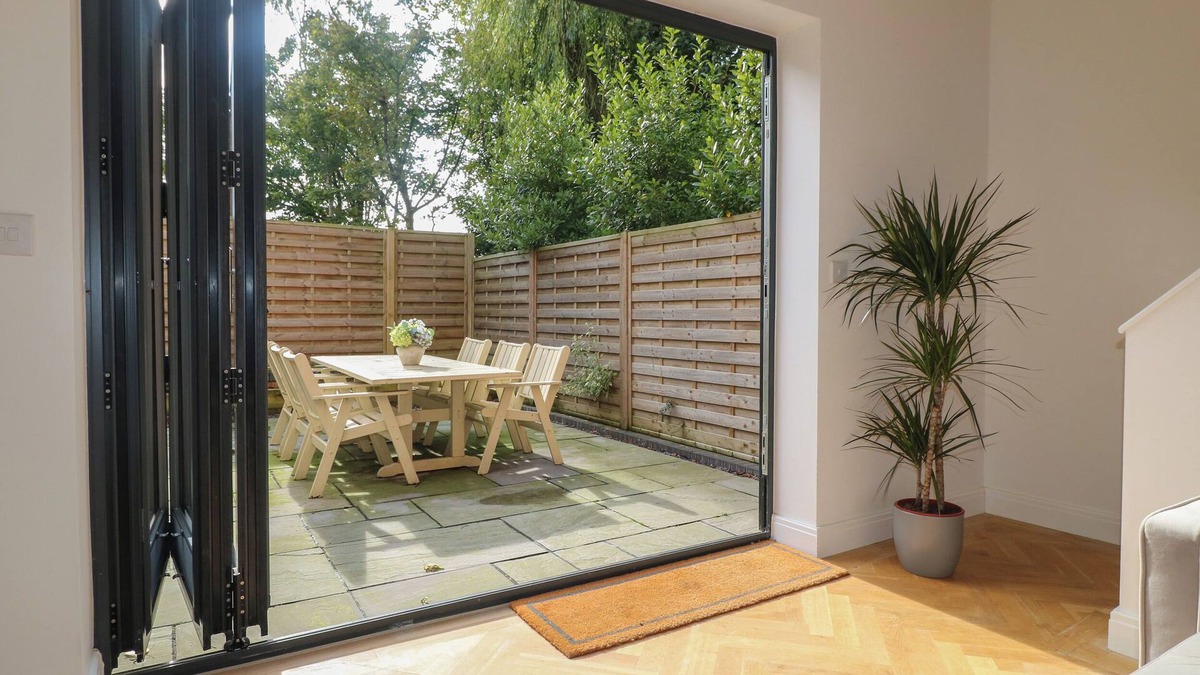 Whissendine Cottage | Buckingham House
