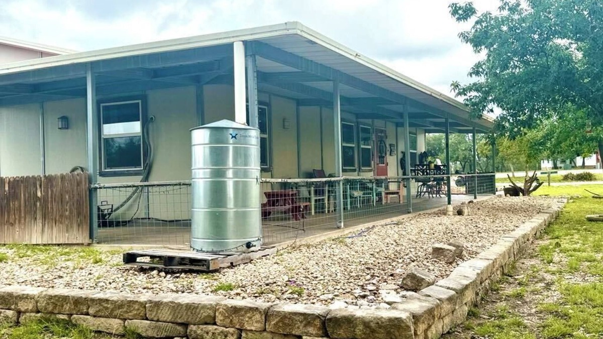 Mountain Home Other | Buckskin Lodge 2-bedroom full-sized ranch house near Kerrville & Fredericksburg