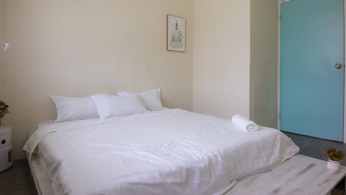 Tanjung Aru House | Budget Traveler/Sunset Beach/Airport/Landed House