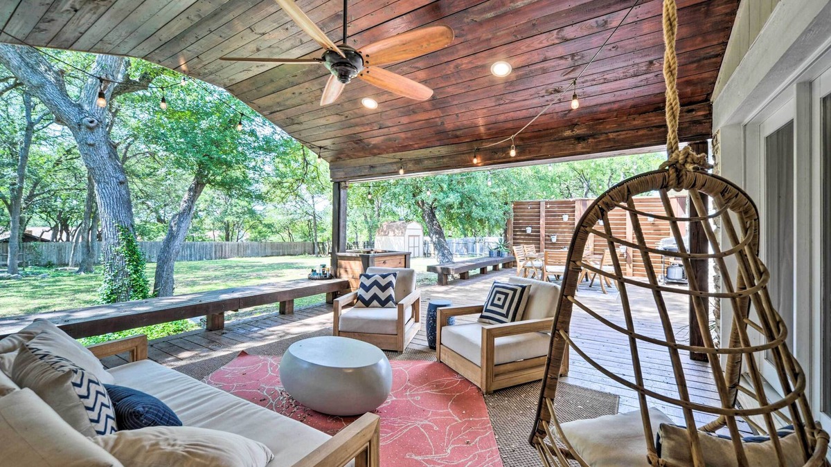 Buda House | Buda Home w/Deck & Fire Pit - 15 Mi to Austin!