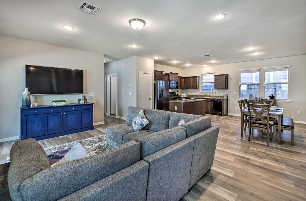 Buda House | Buda Home with Smart TV about 19 Mi to Downtown Austin
