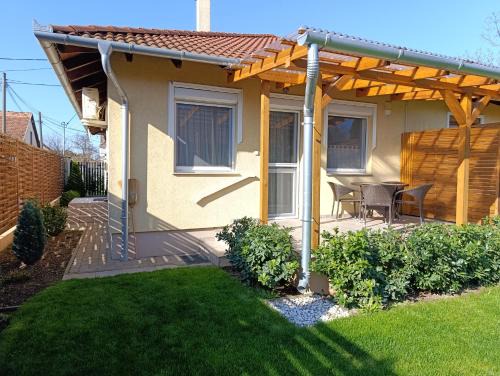 Erdoskert Apartment | Budapest Airport Apartment