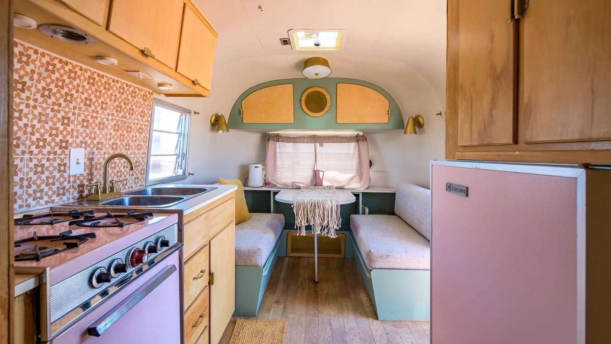Valle House | Buddy Airstream with Private Hot Tub (Unit A) - Airstream Bambi Flying Cloud 2019 & Avion Travel Trailer Airstream