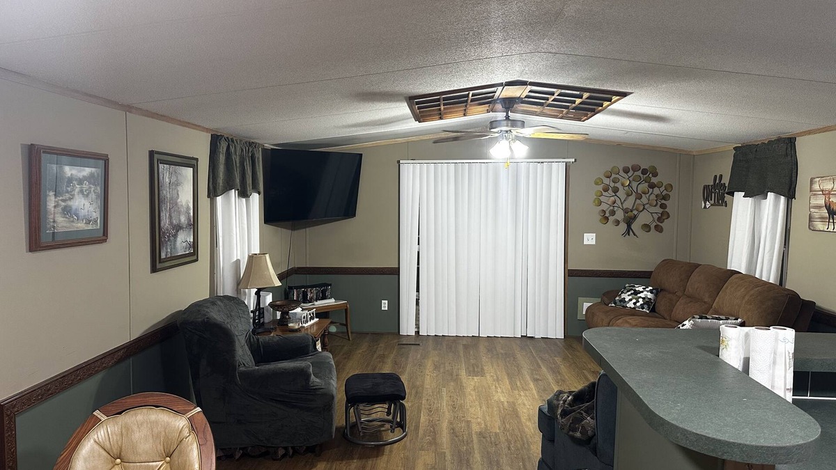 Hornbeak House | Buddy's Reel' Em Inn 2 Bd 1 Bath home on Reelfoot Lake. Sleeps 6.