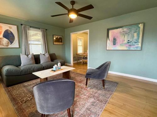 Midwest City House | Budget 2br Stay Near Tinker Afb Pet Friendly L1