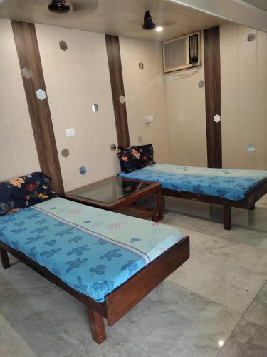 Panchkula Urban Estate Hotel | Budget AC Room Sharing basis