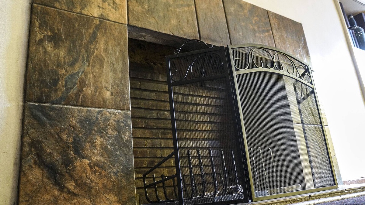 Kempton Park House | Budget Accommodation at OR Tambo International Airport