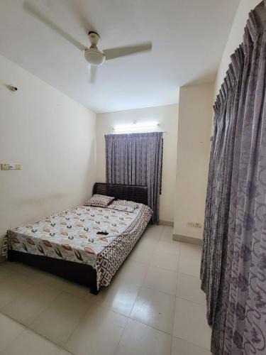Dhaka Apartment | Budget Double Bed Single Room by Dhaka Airport Terminal 3