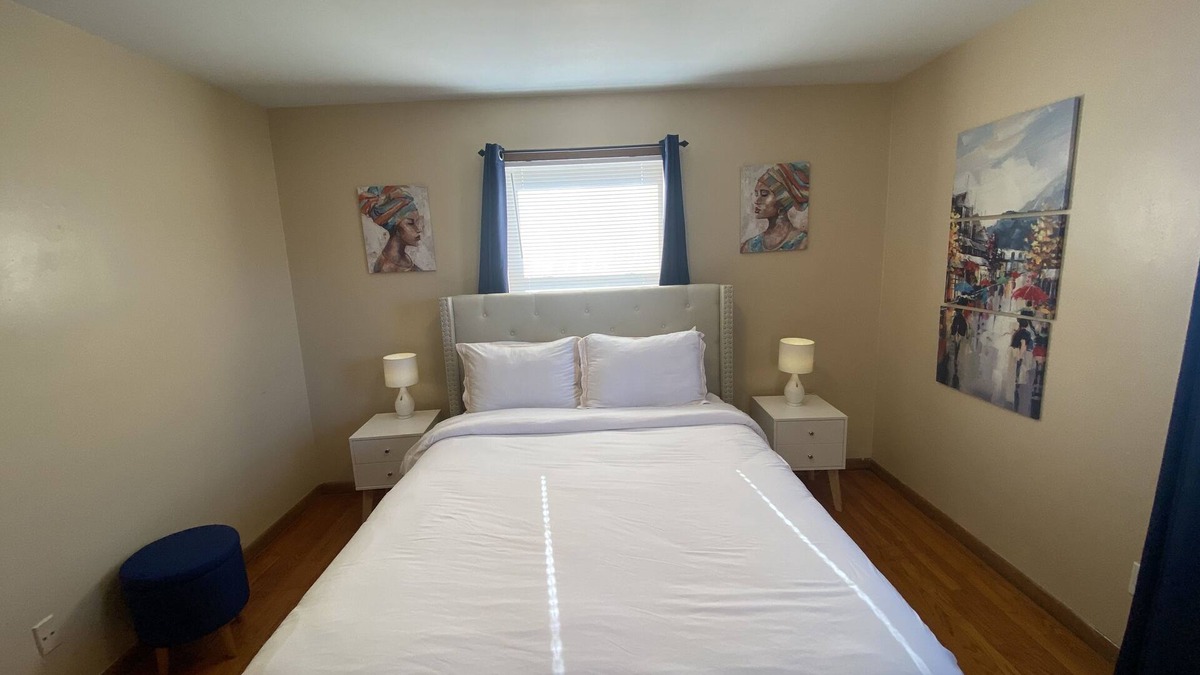 Lawrence Apartment | Budget Friendly | Extended stays welcomed 🏡