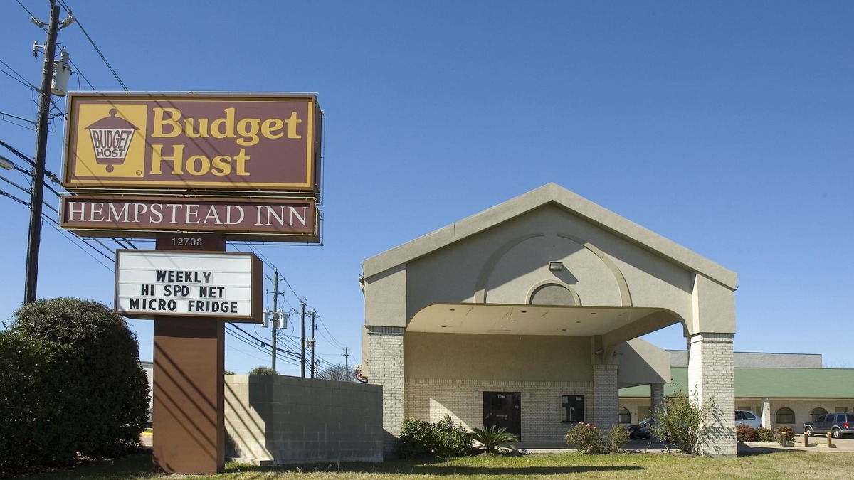 Kempwood Hotel | Budget Host, Hempstead Inn