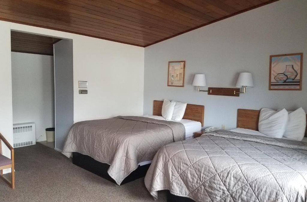 Raton Hotel | Budget Host Melody Lane