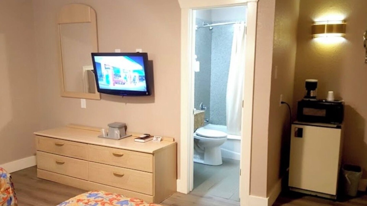 Coleman Hotel | Budget In