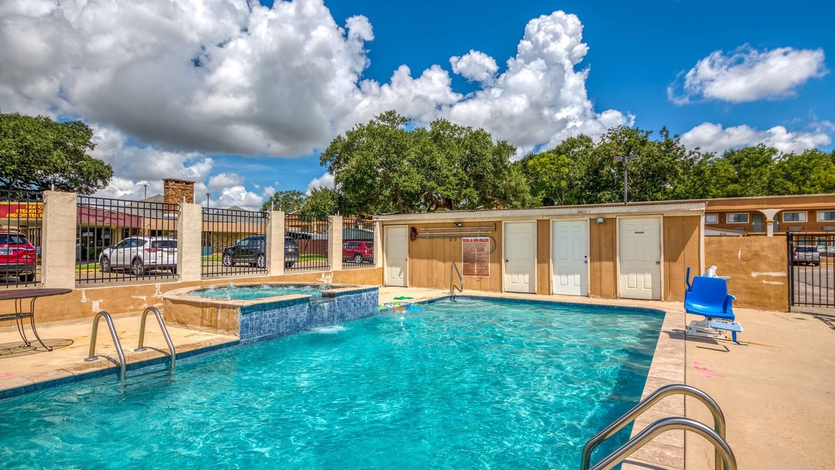 Crowley Hotel | Budget Inn and Suites