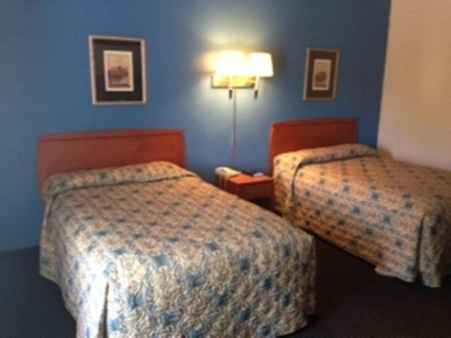 Madison Hotel | Budget Inn - Madison