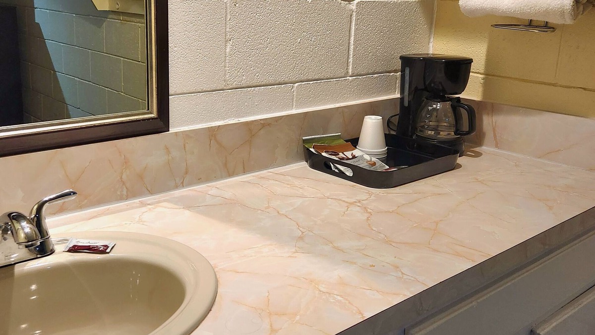 Bartlesville Hotel | Budget Inn