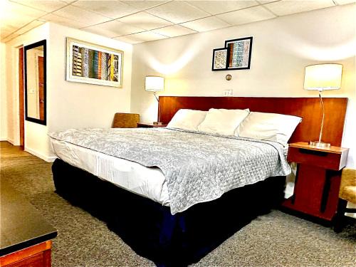 Wellsville Hotel | Budget Inn