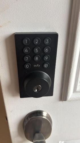 Waterloo House | Budget Stay In Heart of Waterloo-Free Wifi-Parking