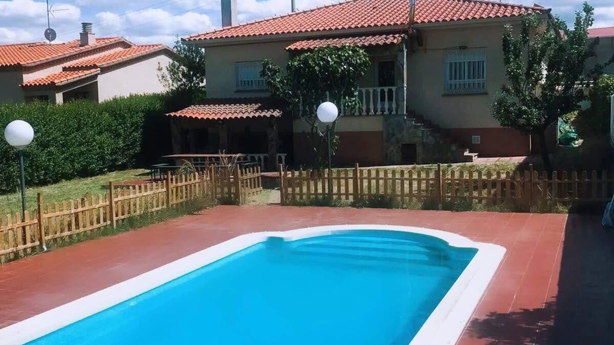 Calvarrasa de Abajo Villa | Buenavista Calvarrasa con Piscina privada