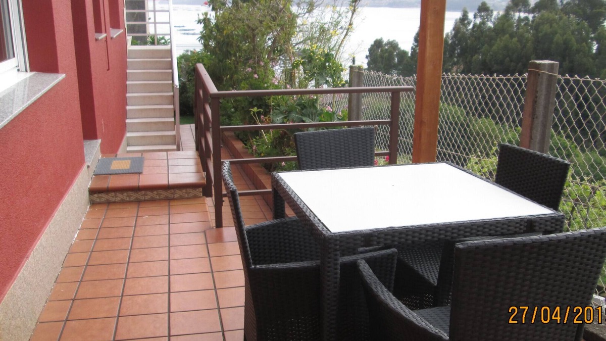 Bueu Apartment | Bueu: apartment/flat - 3 rooms - 2/4 personsHouse with garden