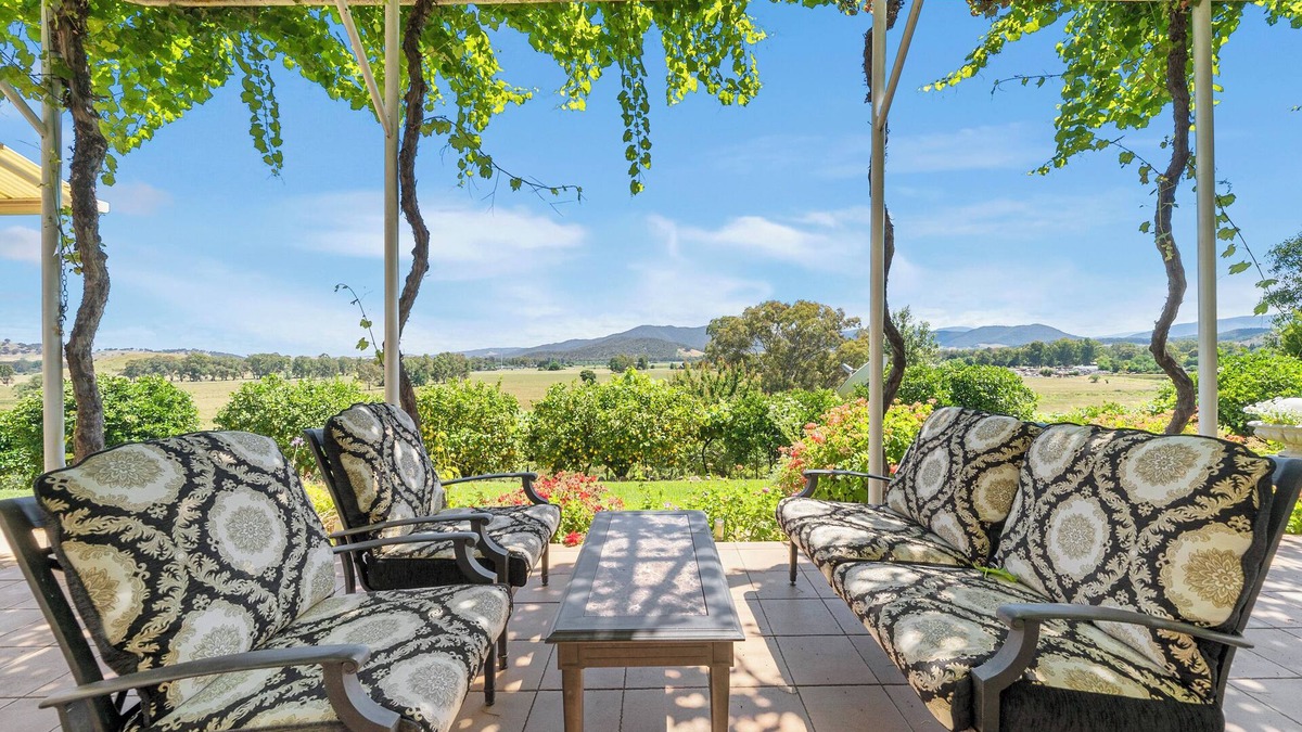 Myrtleford House | Buffalo River Retreat