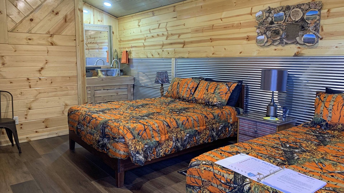 Cache Cabin | Buffalo Wallow Cabin at The Lazy Buffalo Hunting Pet Friendly Wichita Mountains