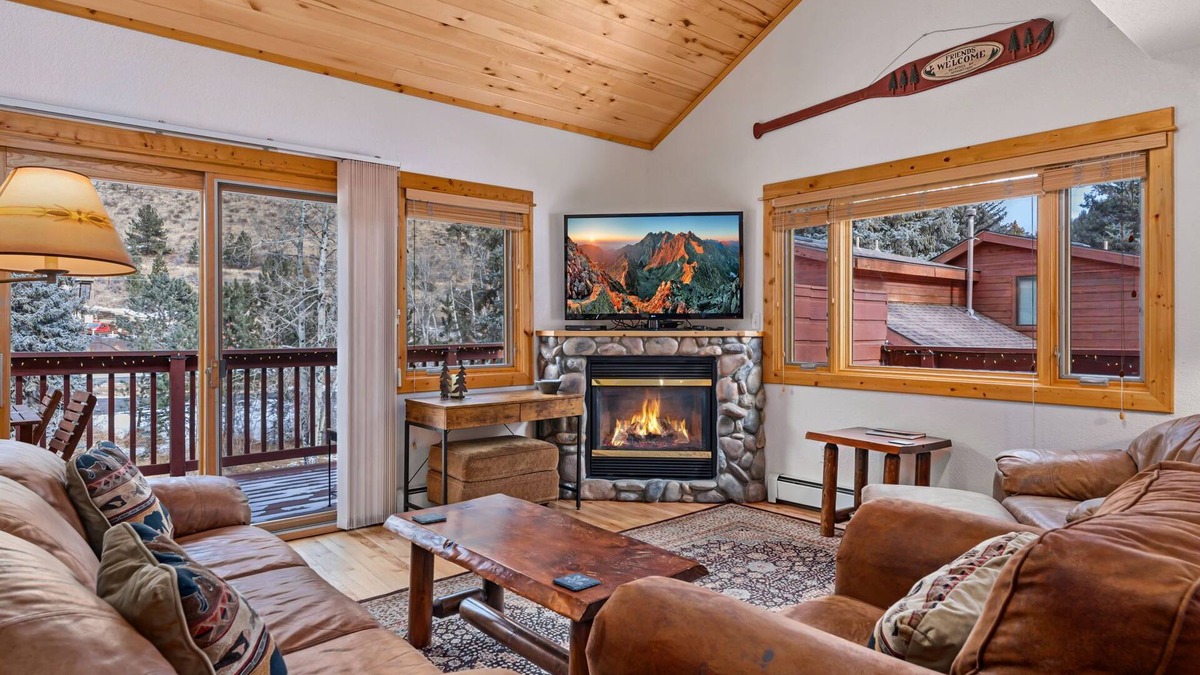 Fall River Estates Condo | Bugle Pointe A04 (Private Hot tub) River Views!