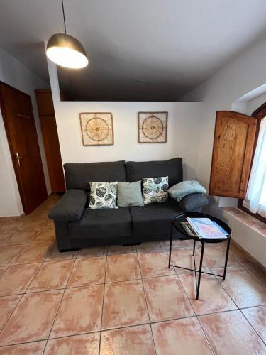 Besalu Apartment | BUHARDILLA PARA DOS EN CAN MINGU