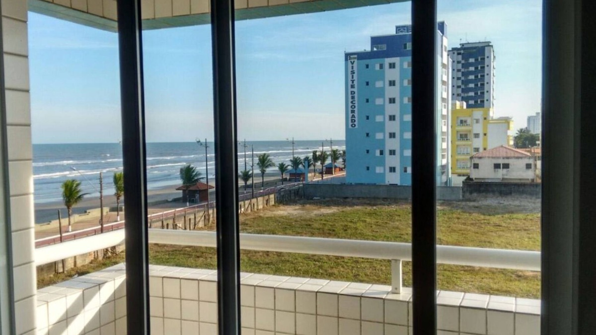 Balneario Martinez Apartment | Building facing the sea. Daily rate from 150.00