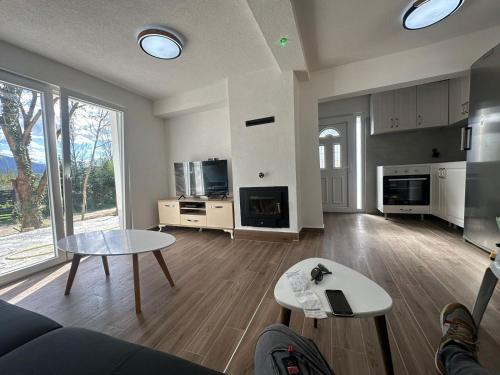 Lubizhdë Villa | Bujtina Adushi