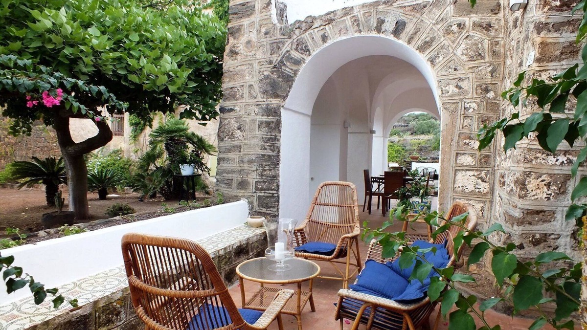 Pantelleria House | Bukkuram dammuso, typical dammuso