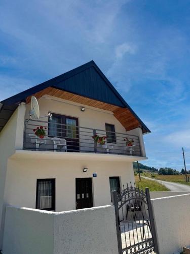 Gornja Bukovica House | Bukovica Guest House