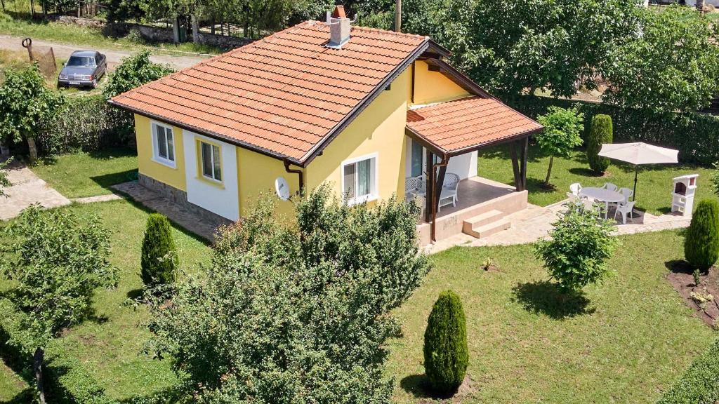 Bryastovets House | BulgariaVilla - Villa Gardenia