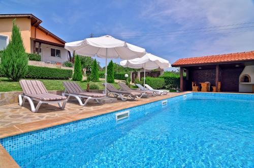 Bryastovets Villa | BulgariaVilla - Villa Knox