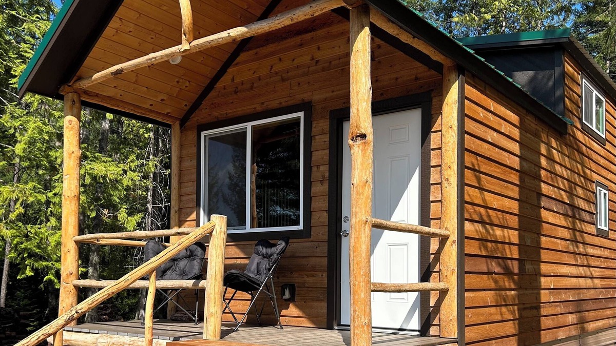 Noxon Cabin | Bull Lake, Montana Mountaintop Retreat
