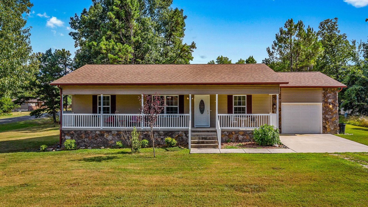 Bull Shoals House | Bull Shoals Lake boat dock-1 Mile