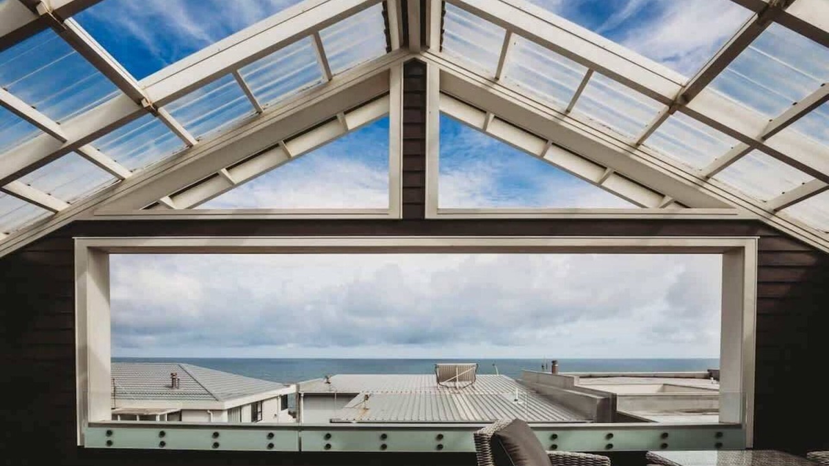 New Plymouth House | Buller Noire - luxury New Plymouth oceanview home